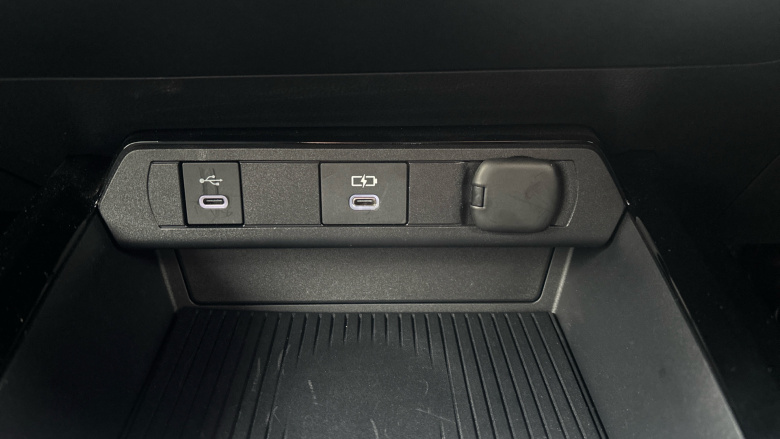 Toyota Prius 2.0 PHEV Design 5dr CVT Hatchback